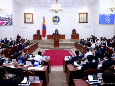 Урвагчдыг бэлтгэдэг улс төр