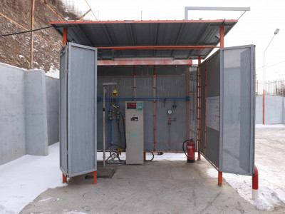 Автомашин хийгээр цэнэглэдэг 30 гаруй станц газ хадгалах саваа ил байрлуулсан байжээ