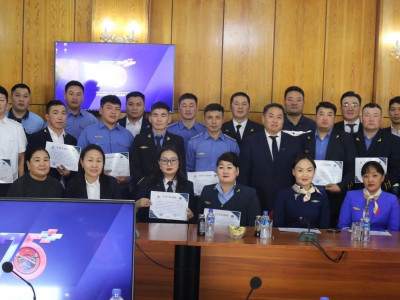 “УБТЗ” ХНН 60 төмөр замчинд тус бүр 6 сая төгрөгийн дэмжлэг үзүүлжээ