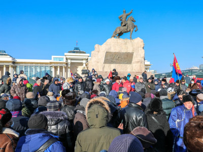 Саяны жагсаалд приустэй хүн болгон дуртай байв