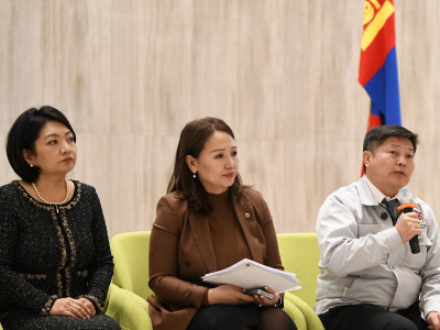 Хүннү хотын тээвэр логистикийн талаарх мэргэжлийн холбоод, компаниудын саналыг сонсож, ажлын хэсэг байгууллаа