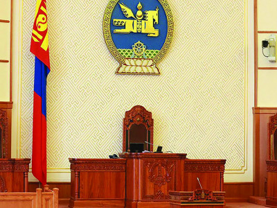 Ерөнхийлөгчид дэвших таван мандатыг 22 горилогчийн хэн хэн нь авах вэ?