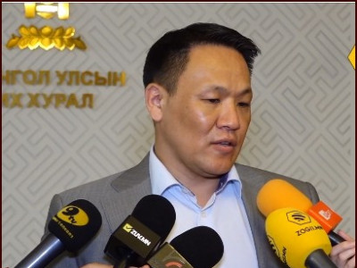 Н.Номтойбаяр: Г.Занданшатар ерөнхий сайдыг өрөвдөж байна