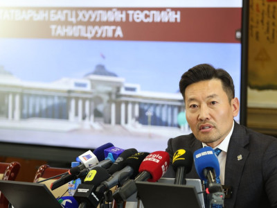 Х.Ганхуяг: Сарын 800,000 төгрөгийн орлоготой хүнийг ХХОАТ-аас 100 хувь чөлөөлнө