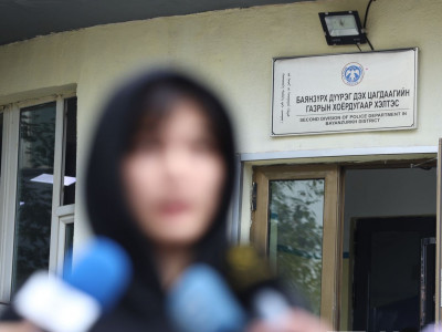 ХОХИРОГЧ: Зүгээр явж байгаа хүнийг зодож байвал сэтгэцийн өвчин шүү дээ. Мөнгө өгөөд салчихаж болдог гэх ойлголтыг нийгэмд өгмөөргүй байна