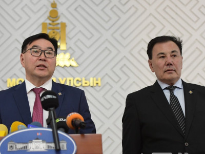 УИХ-ын гишүүн асан Ц.Анандбазар, Б.Баттөмөр болон М.Ганбаатар нар Ерөнхий сайдын зөвлөхөөр томилогдоогүй