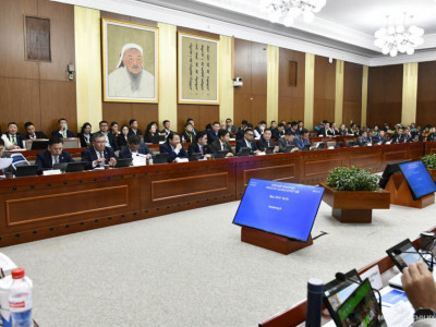 “Халзан бүрэгтэй”-н зарим судалгааг дахин хийлгэхээр буцаажээ