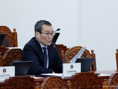 УИХ-ын гишүүн Тэмүүжин: АН-ын бүлэг өмнө нь завсарлага авсан үндэслэлээрээ сунгах хүсэлт гаргасан учраас УИХ-ын дэд дарга дэг зөрчсөн асуудал байхгүй
