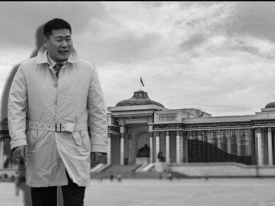 Л.Оюун-Эрдэнэ 