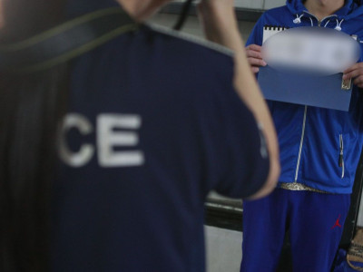 Өвчтэй хүүхдийн зургийг ашиглан 400 гаруй иргэнийг залилж, мөрийтэй тоглоом тоглодог байсан этгээдийг олж тогтоожээ