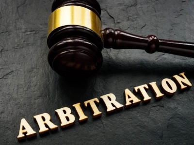 Оюу толгойн арбитрын маргаанаас Б.Солонгоо, Э.Баясгалан хоёрыг гаргасан нь “Рио Тинто”-д бууж өгөх эс үйлдэхүй юу?!