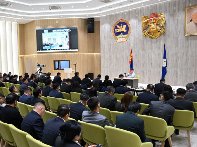 Дамбадаржаад 1973 айлын орон сууц барина