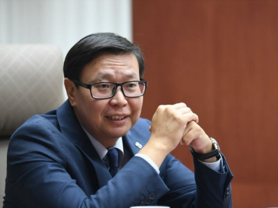 П.Наранбаяр: Багш, ажилтны цалинг нэмэхэд ₮960 тэрбум хэрэгтэй байсан. Гэвч энэ удаад зөвхөн багшийн цалинг нэмэхэд ₮520 тэрбум шийдэгдсэн