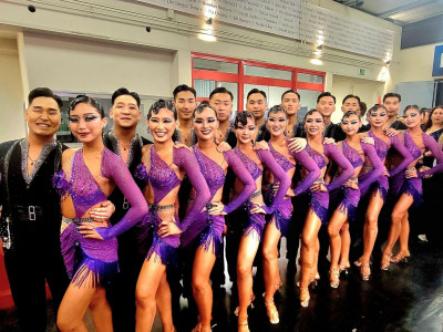 Монгол хүний дэглэсэн бүжиг дэлхийн тайзнаа