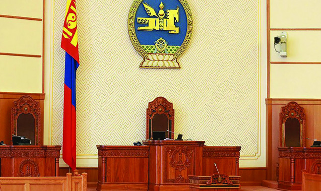 Ерөнхийлөгчид дэвших таван мандатыг 22 горилогчийн хэн хэн нь авах вэ?
