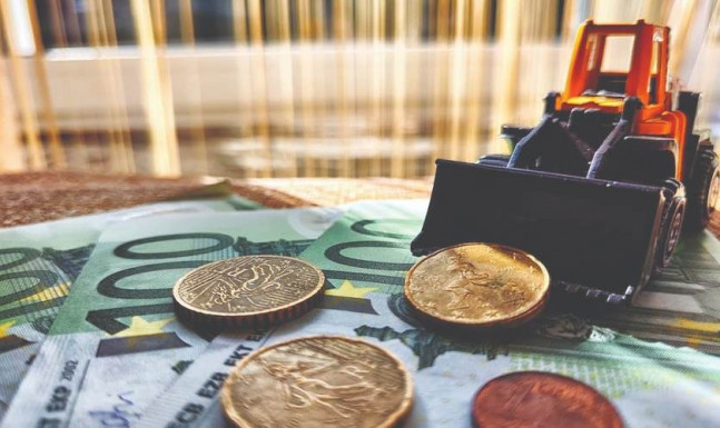 Нэг л өдөр “Эрдэнэт”-ийг дахиад оросуудтай, “Оюу толгой”-г хятадуудтай ярихаар болчихсон байх вий!