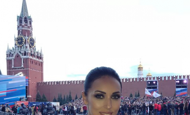 ОХУ-ын нэрт дуучин Алсу одоо ч 