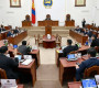 Улс төрийн тогтворгүй байдлаас болж том төслүүд гацаад эхэллээ