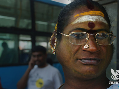 Энэтхэгийн трансжендер “эмэгтэйчүүдийн” амьдрал