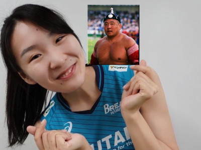 Б.Гантогтох гарьдын охин Хандсүрэн Японы волейболын Дээд лигийн тоглогч болжээ