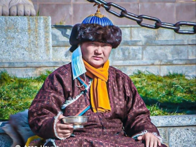 Ая дуугаараа Монгол сэрэхүйг хөглөж, сэтгэл зүрхээрээ Монгол соёлоо хамгаалагч 